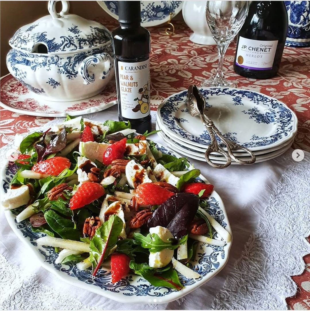 Pears and Walnuts Glaze with Balsamic Vinegar of Modena